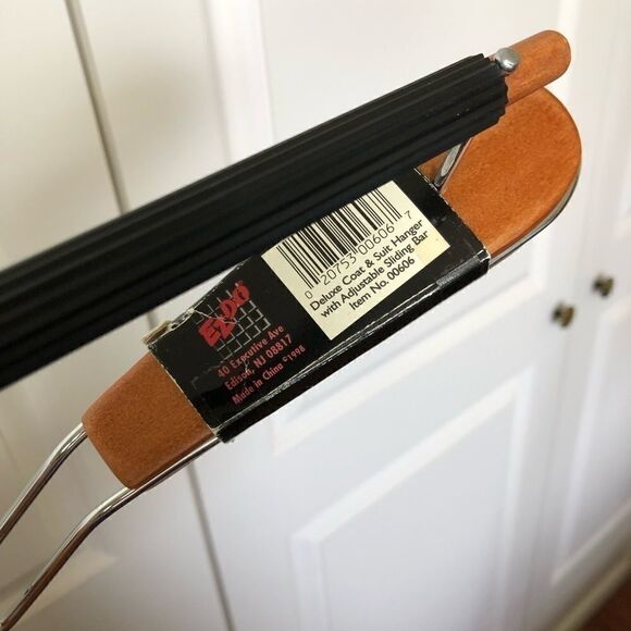 NWT: Metropolis Deluxe Coat & Suit Hanger - Picture 4 of 13